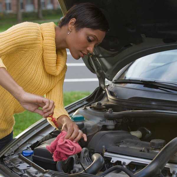 7 liquides de voiture pour vérifier au printemps