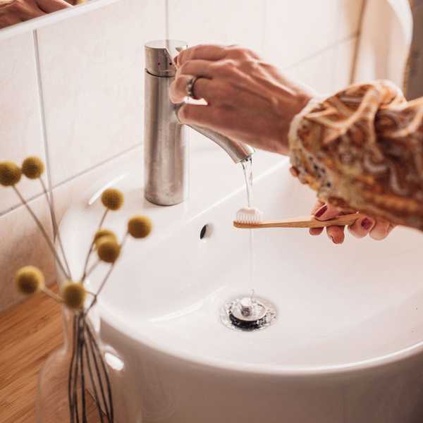 8 façons de conserver l'eau dans votre maison