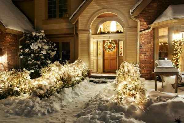 Bob Vila Radio Safe Outdoor Holiday Lighting