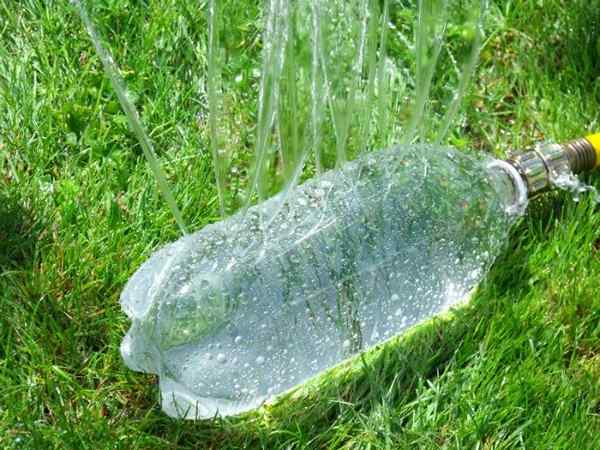 Genio! El rociador de la botella de refresco