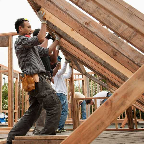 Homebuilding -Sektor fährt den Anstieg der Bauarbeiten an