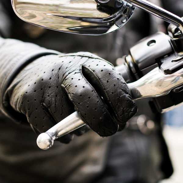 Comment fonctionnent les freins de moto?