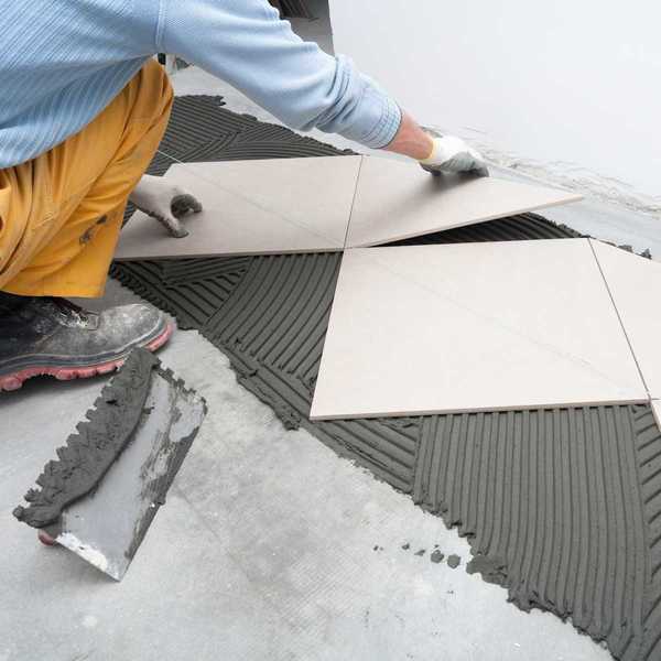 Cómo convertirse en un instalador de pisos de mosaico certificado