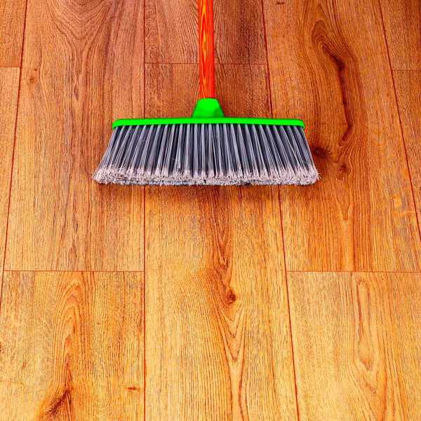 Cómo limpiar los pisos de madera