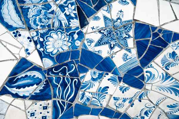 Como fazer um mosaico DIY com telhas quebradas