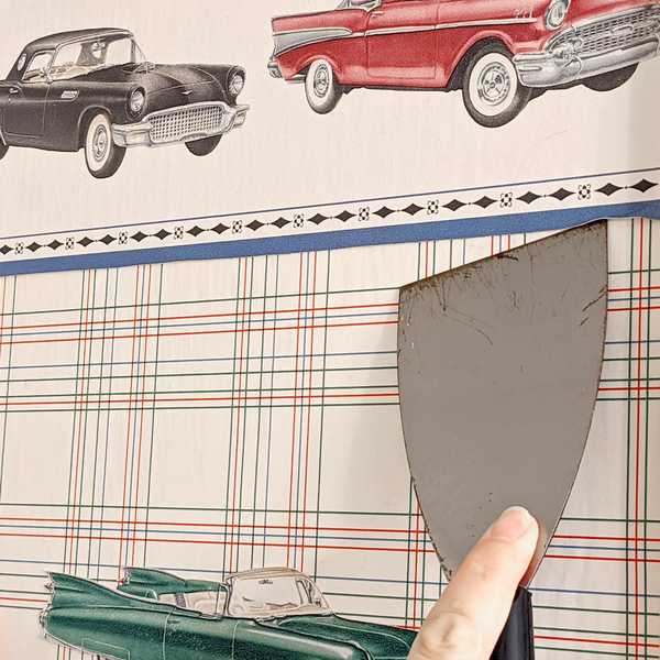 Cómo eliminar el borde del papel tapiz