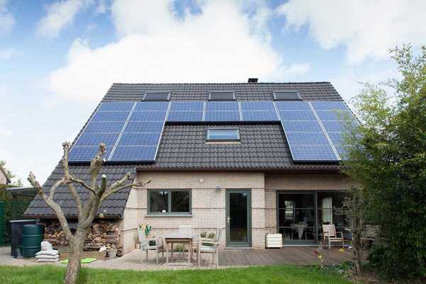 Neuer Hausbesitzer -Leitfaden zur Solarenergie