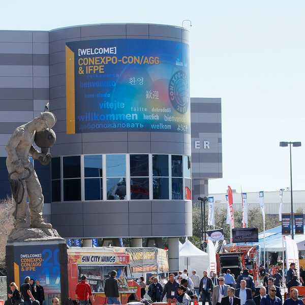 La plus grande Expo de la construction en Amérique du Nord s'associe à des associations pour les femmes dans la construction