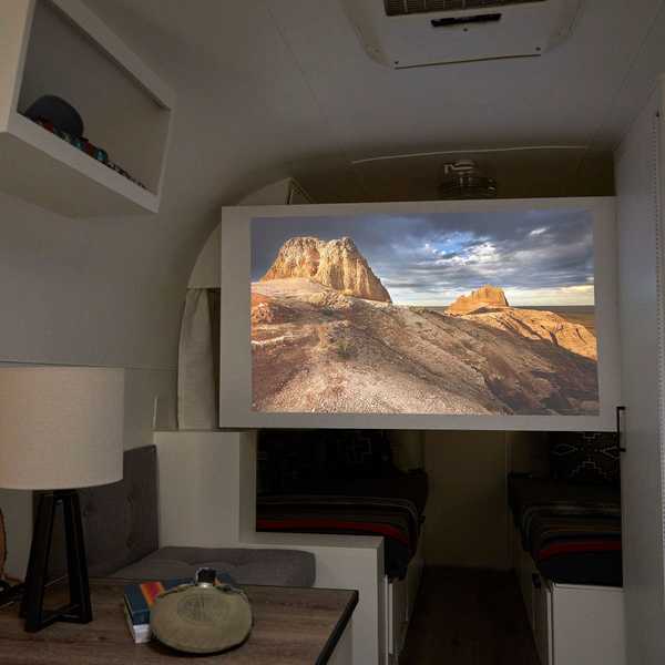 Old Camper, New Tech Safety and Entertainment a rendu facile