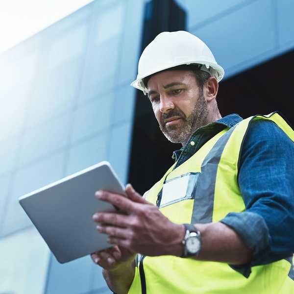 Estudie cómo los profesionales de la construcción usan Internet para negocios