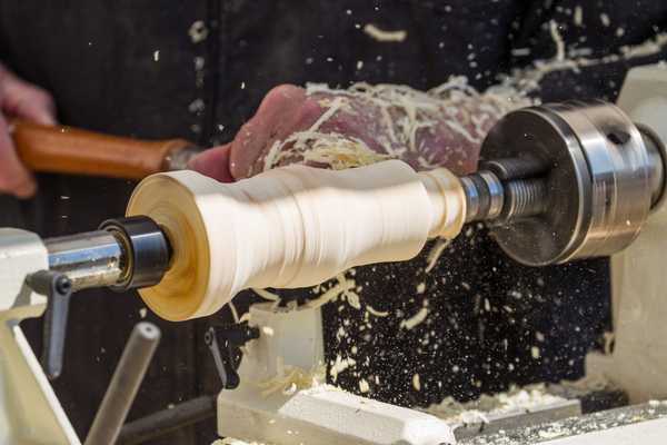 Dasar -dasar Woodturning