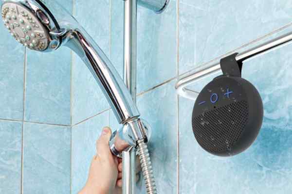 Los mejores altavoces de ducha para su baño