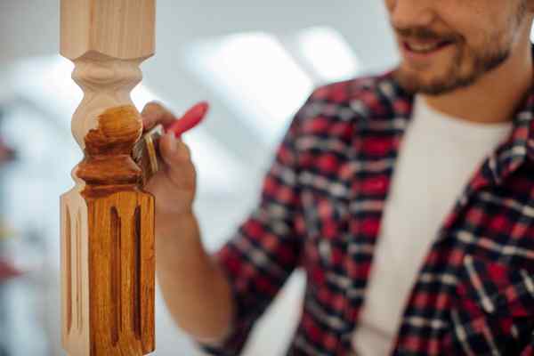 Las mejores manchas de madera para bricoladores y profesionales