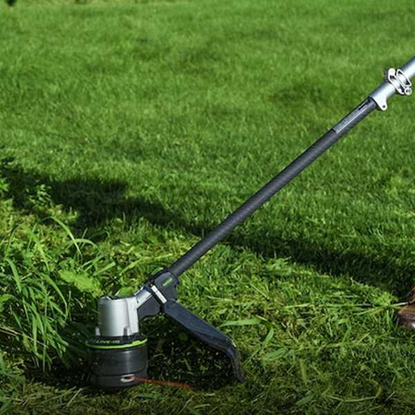 Alat Cutting-Edge Lawn Anda Membutuhkan Pemangkas String Ego