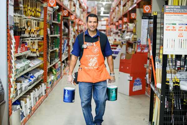The Home Depot solo aumentó su salario mínimo a $ 15 por hora