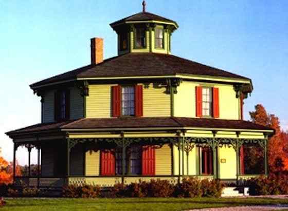 Das Octagon House