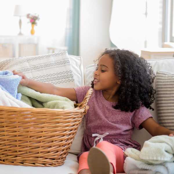 La mejor tabla de tareas apropiada para la edad para niños