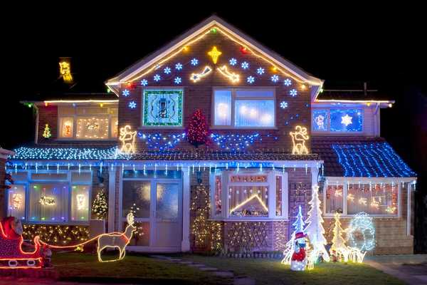 ¿Cuándo deberías derribar tus luces de Navidad??