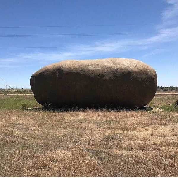 Vous pouvez passer une nuit dans une pomme de terre. Voici les détails