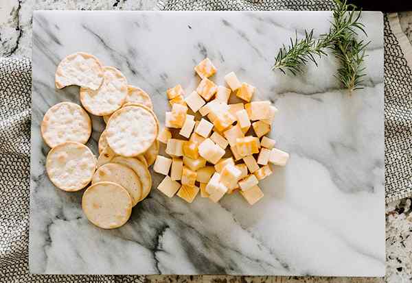 As melhores placas de queijo para entretenimento em casa