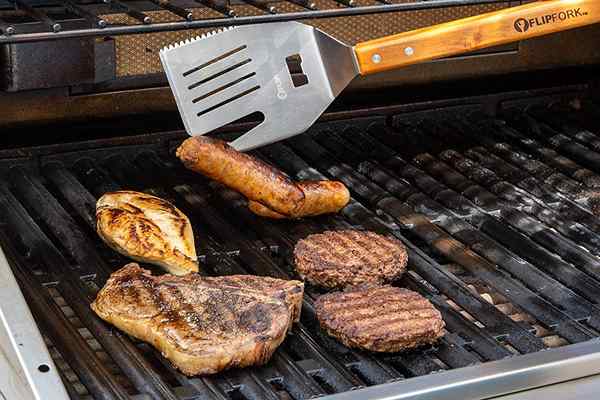 La mejor espátula de la parrilla para su cocina al aire libre