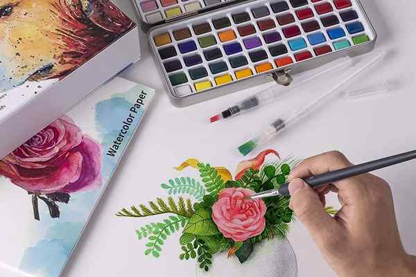 As melhores tintas em aquarela para artistas e designers