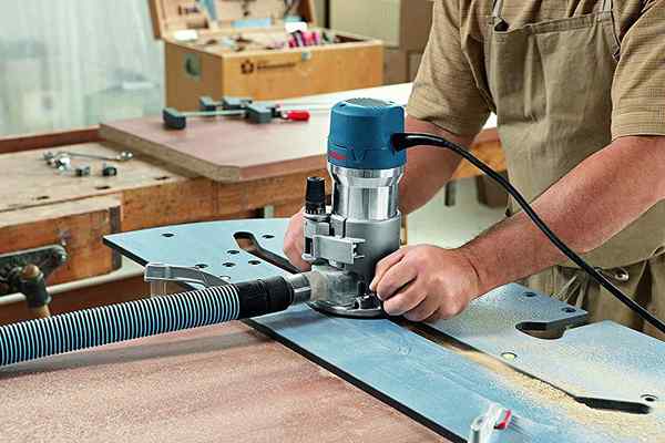 Los mejores enrutadores de madera para principiantes en el taller