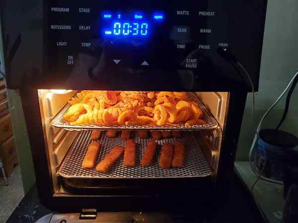 Cette friteuse à air de grande capacité est maintenant l'outil de cuisson de choix dans ma maison