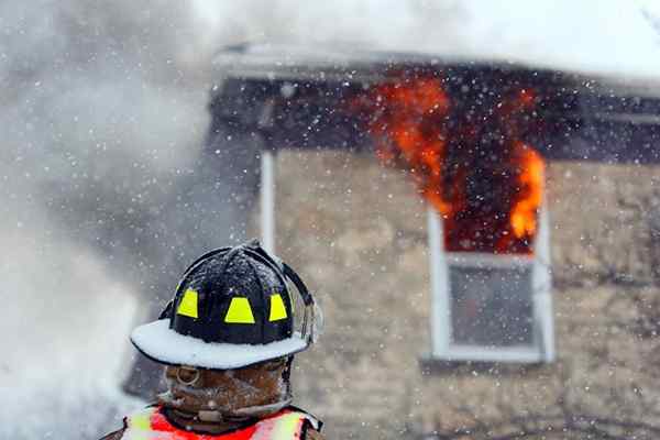 É a temporada para os incêndios da casa não será uma estatística