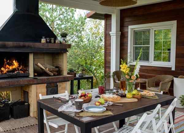 10 Kaminideen im Freien, die Sie in Ihrem Garten kopieren möchten