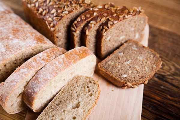 Kannst du Brot kompostieren?? Die große Debatte, gelöst!