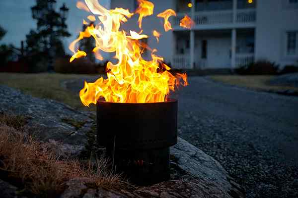 N'attendez pas que les foyers vendent à l'extérieur de cette flamme que Genie coûte moins de 100 $ sur Amazon en ce moment