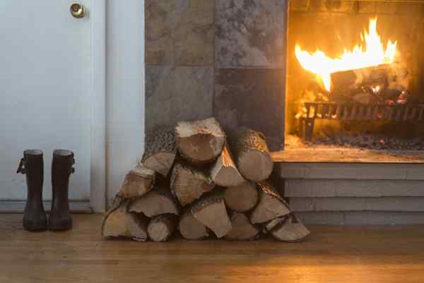 Gelöst! Warum Ihr Kamin das Haus aufraucht