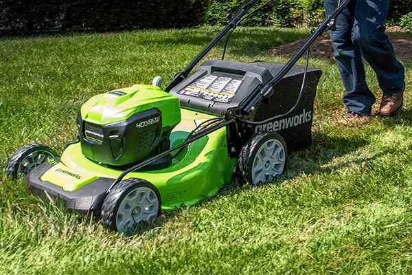 Mowers dorongan terbaik tahun 2023