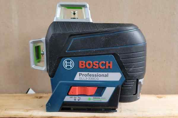 El nivel de láser Bosch GLL3-330GC rico en características viene con un precio considerable. Vale la pena?