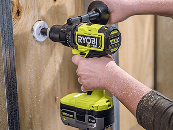 Les ensembles d'outils Ryobi sont plus de 50% de réduction chez Home Depot pour la fête des pères