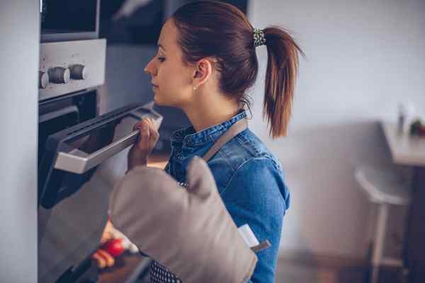 Terselesaikan! Mengapa oven Anda tidak memanas dengan benar dan bagaimana memperbaikinya