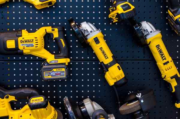 Puede obtener una batería de Dewalt gratis en Home Depot ahora mismo, ¿cómo?