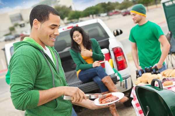 10 pozycji, których potrzebujesz na ostateczny sezon Tailgating w tym roku