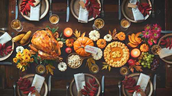 17 produk yang akan membuat pembersihan makan malam Thanksgiving lebih mudah dari sebelumnya