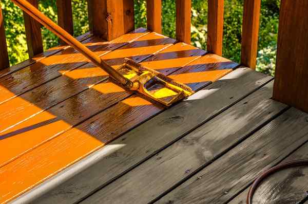 Cómo restaurar una terraza desgastada