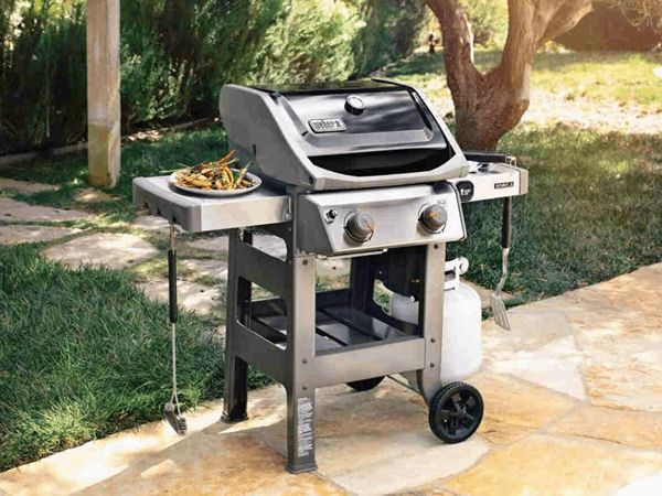 Les meilleures offres de grill de Traeger 2022, Weber, et plus