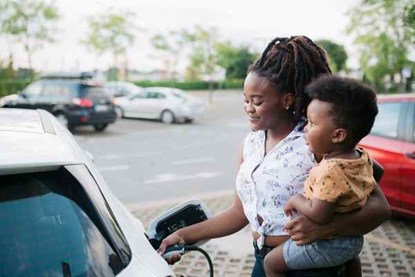 12 prós e contras surpreendentes dos carros elétricos