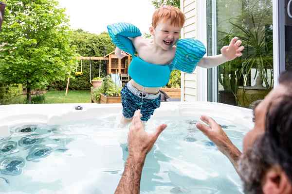 4 questions à poser avant d'obtenir un bain à remous