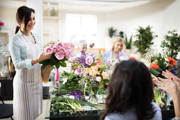 Las mejores clases de diseño floral en línea de 2023