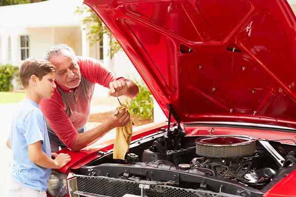 10 tarefas de manutenção de carros a fazer toda primavera