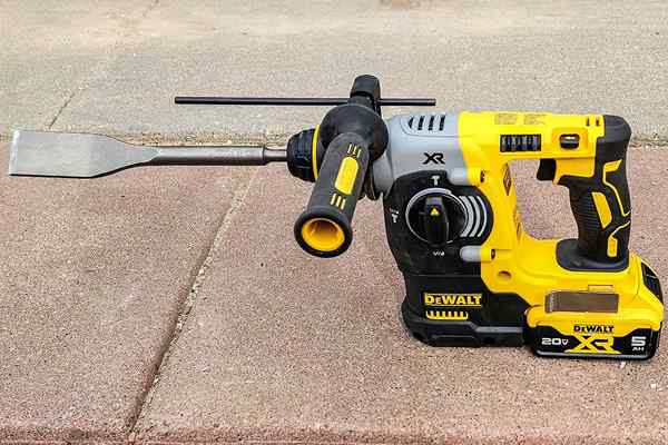 Dewalt Rotary Hammer Drill Review Lohnt es sich? Wir haben es getestet, um es herauszufinden!