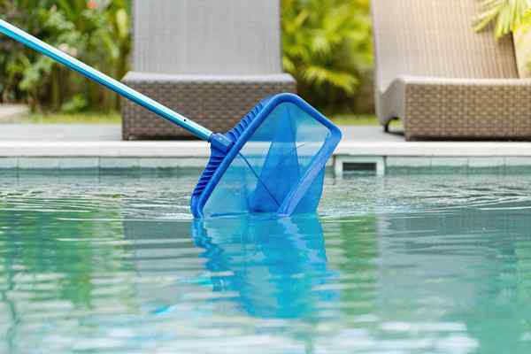 Como manter uma dica de piscina para diversão segura durante toda a temporada