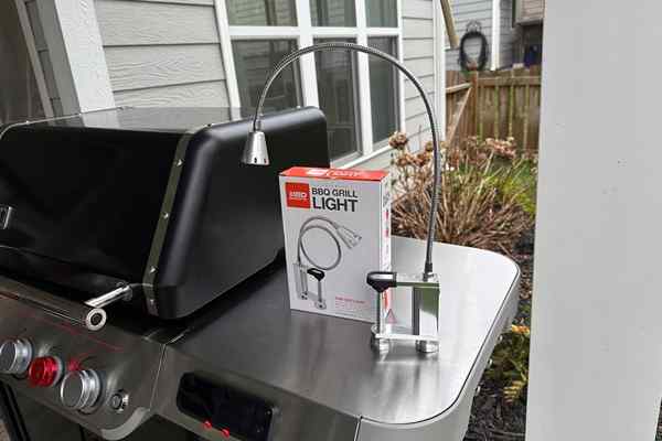 LED -Konzepte BBQ Grill Light Review funktioniert gut genug, um nachts zu grillen?